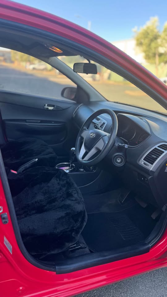 2012 Hyundai I20 (Red)