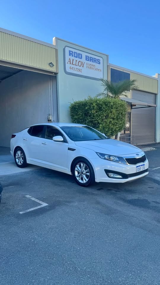 2012 Kia Optima (White)