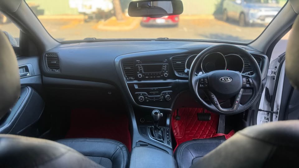 2012 Kia Optima (White)
