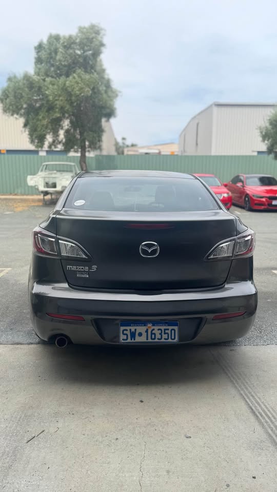 2012 Mazda 3 (Grey)
