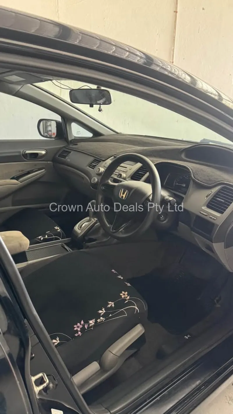 2007 Honda Civic Automatic Sedan – Reliable Fuel Saver