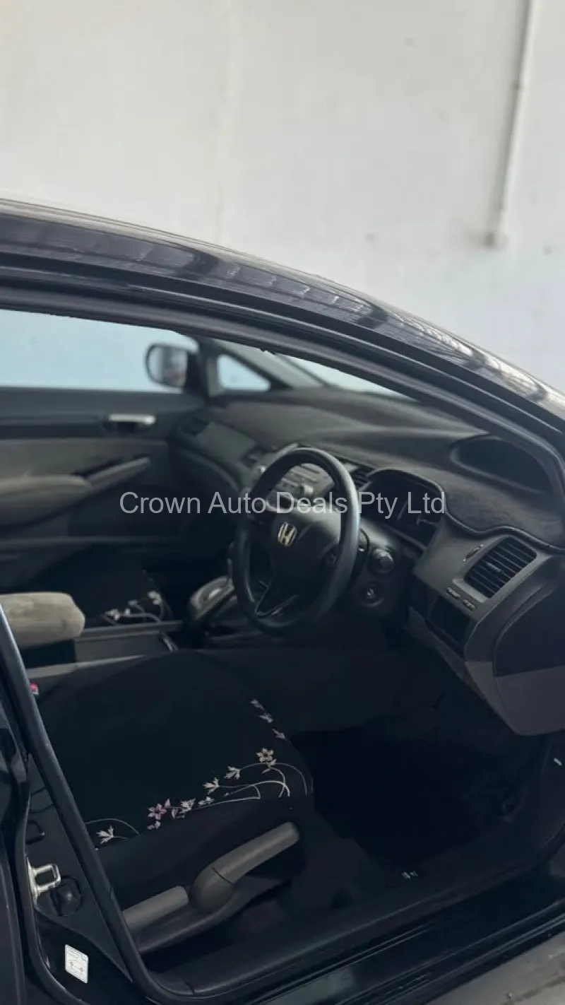 2007 Honda Civic Automatic Sedan – Reliable Fuel Saver