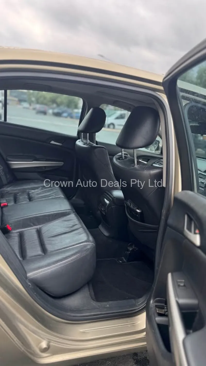 2010 Honda Accord Luxury Sedan