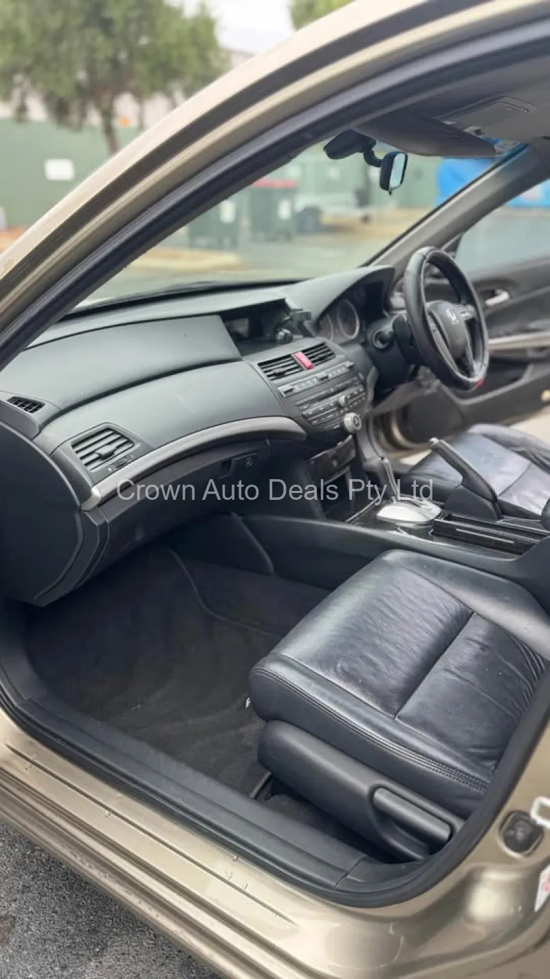 2010 Honda Accord Luxury Sedan