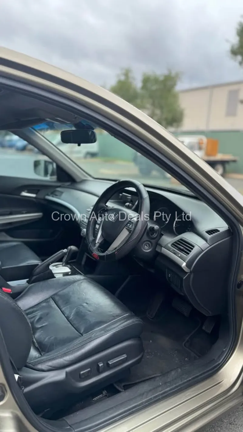 2010 Honda Accord Luxury Sedan