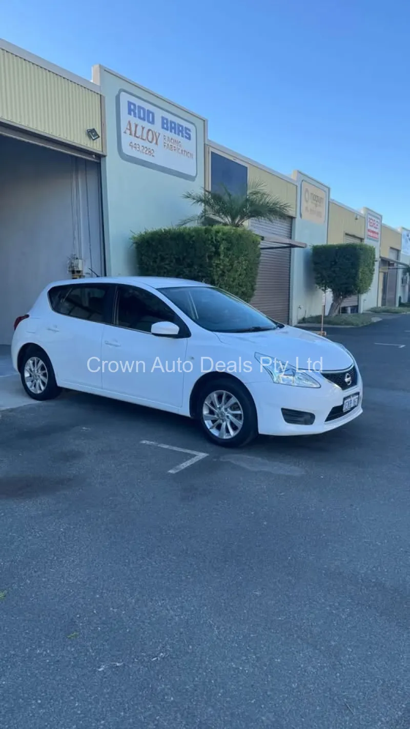 2013 Nissan Pulsar Automatic Hatchback