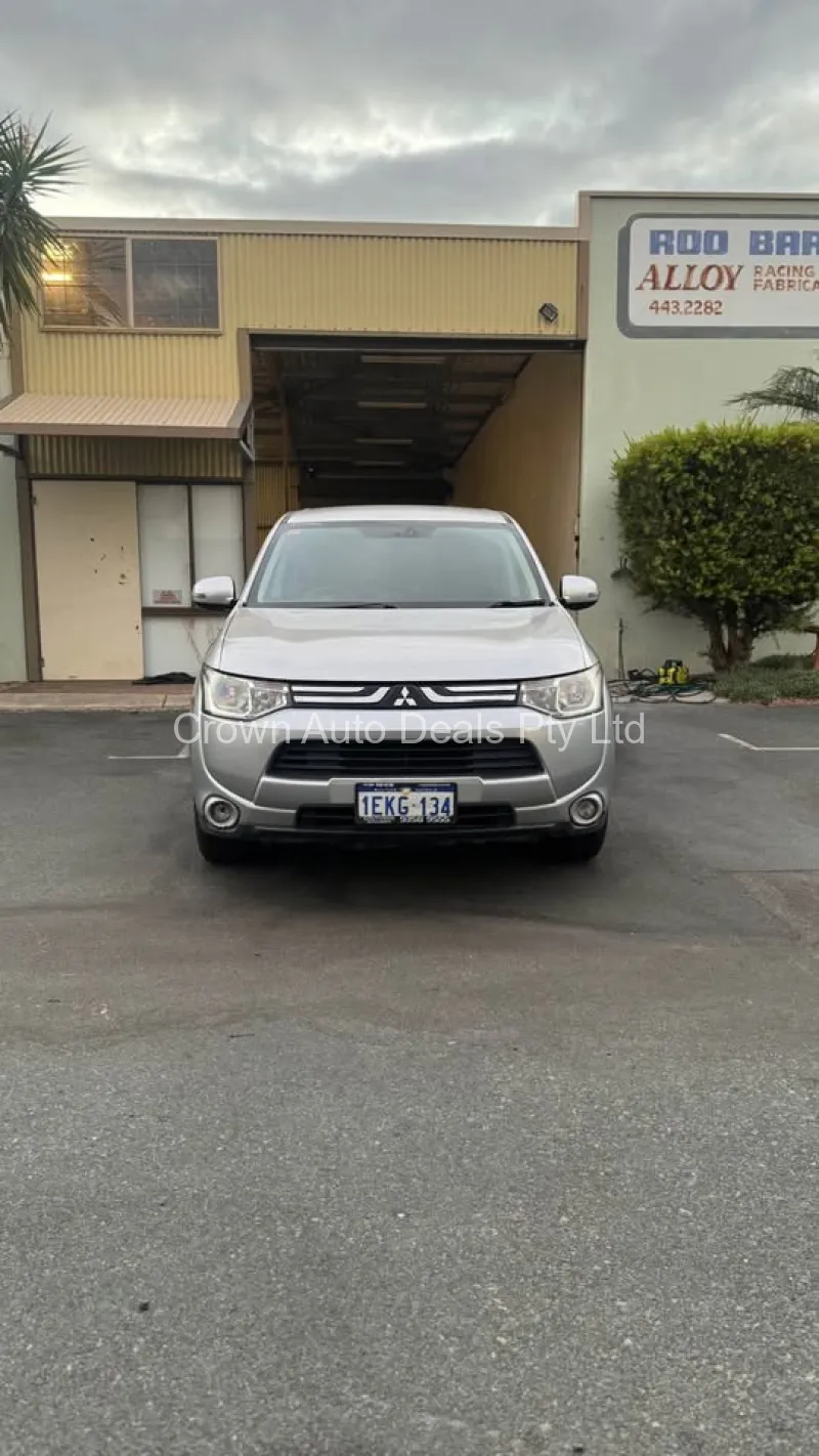 2014 Mitsubishi Outlander 4Wd 7 Seater Suv