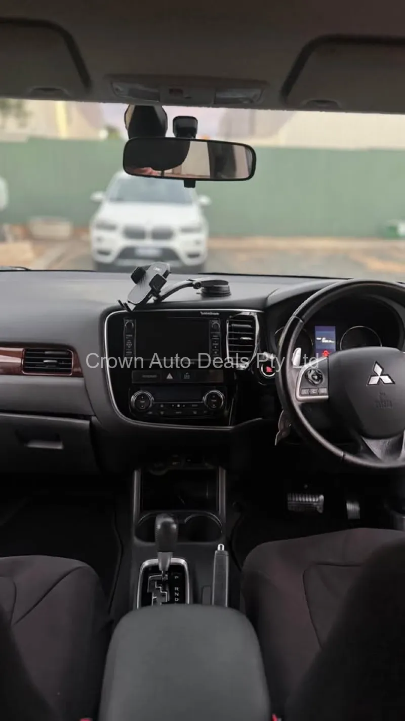 2014 Mitsubishi Outlander 4Wd 7 Seater Suv