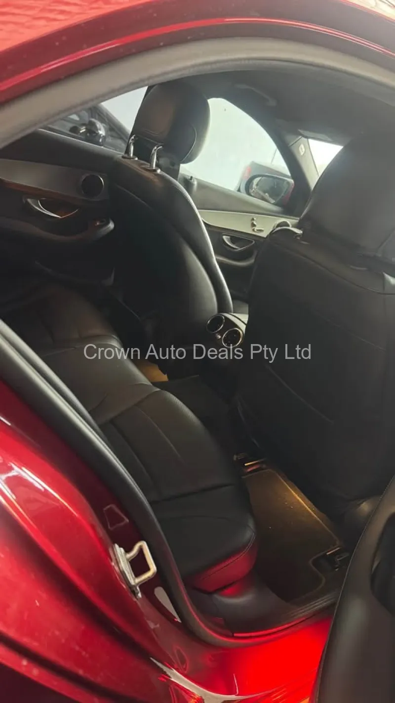 2015 Mercedes-Benz C200 W205 4D Sedan