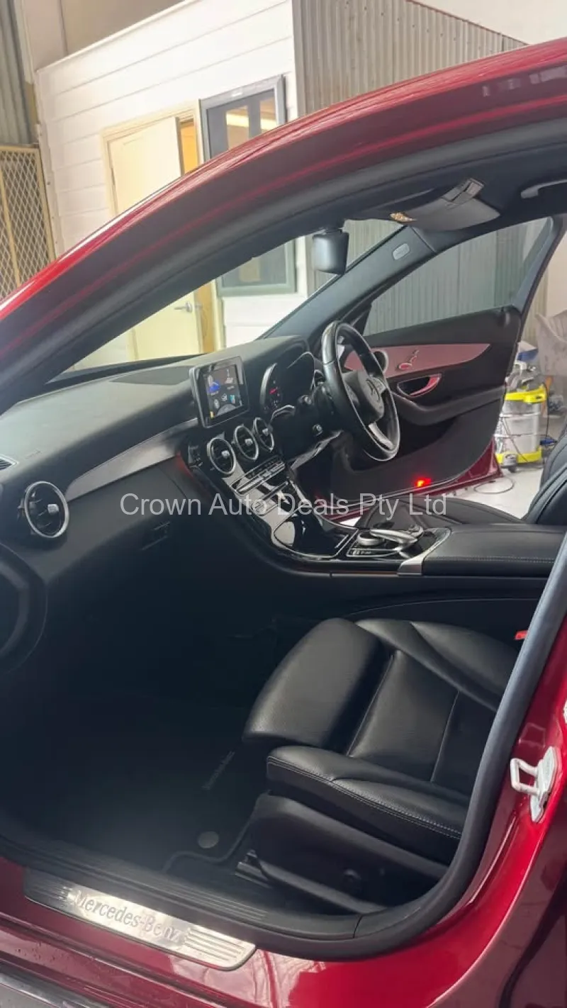 2015 Mercedes-Benz C200 W205 4D Sedan