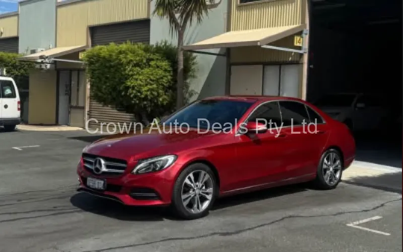 2015 Mercedes-Benz C200 W205 4D Sedan