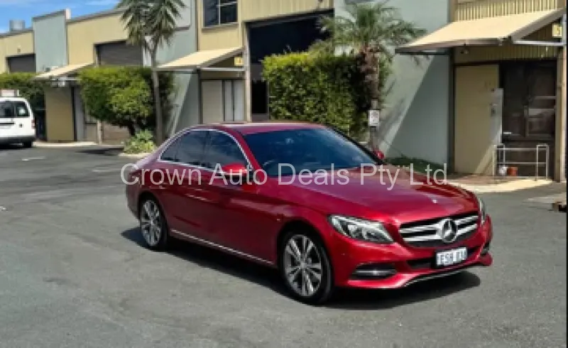 2015 Mercedes-Benz C200 W205 4D Sedan